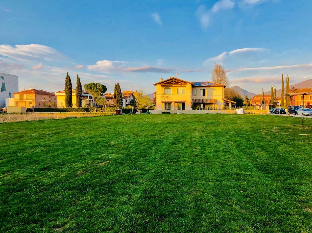 Villa Pirignano Foligno Exterior foto